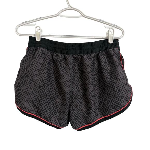 Under Armour Black Coral Athletic Womens Size Small Shorts Lightweight - Picture 2 of 6